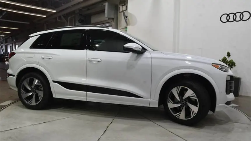 2025 Audi Q6 e-tron WA114BGF6SA035583