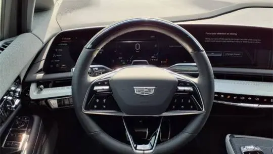 2025 Cadillac OPTIQ 3GYK3EMR3SS214136