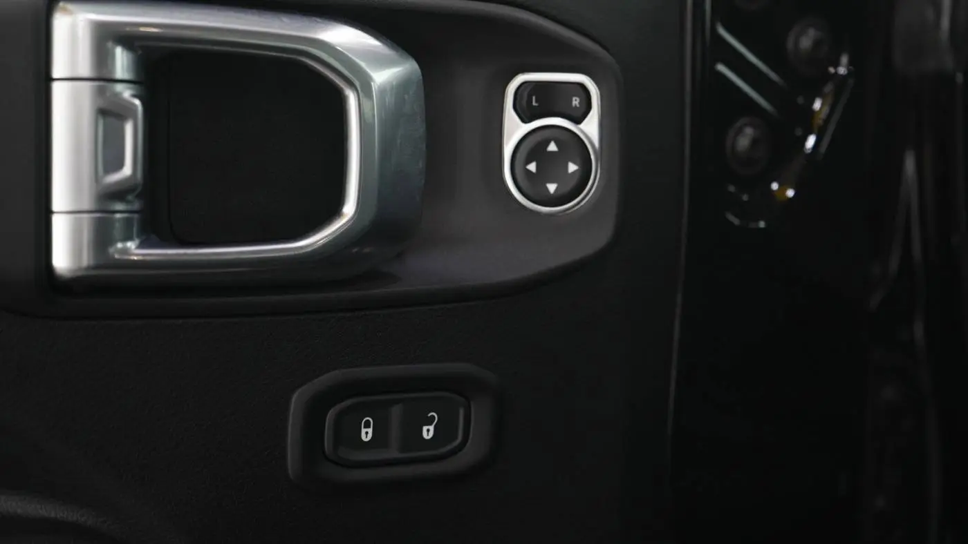 2021 Jeep Wrangler 1C4JJXR61MW799985