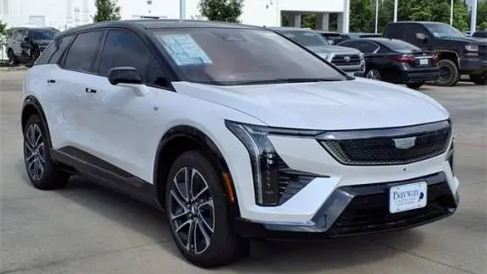 2025 Cadillac OPTIQ 3GYK3EMR3SS214136
