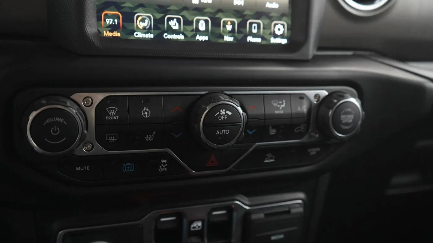 2021 Jeep Wrangler 1C4JJXR61MW799985