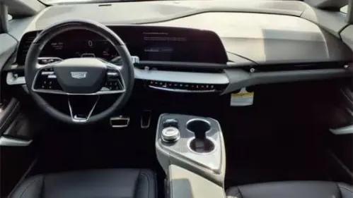2025 Cadillac OPTIQ 3GYK3EMR3SS214136