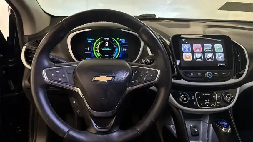 2017 Chevrolet VOLT - Images - 6