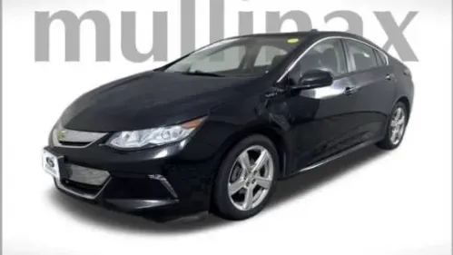 2017 Chevrolet VOLT - Images - 11
