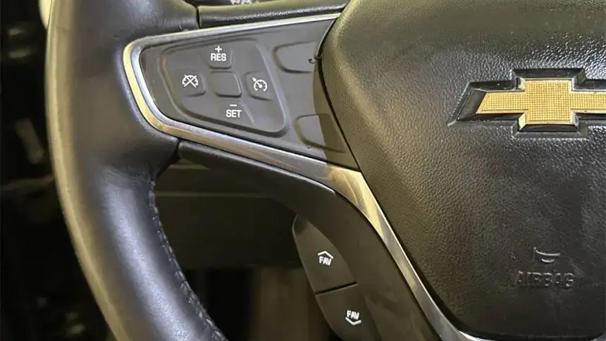 2017 Chevrolet VOLT - Images - 16