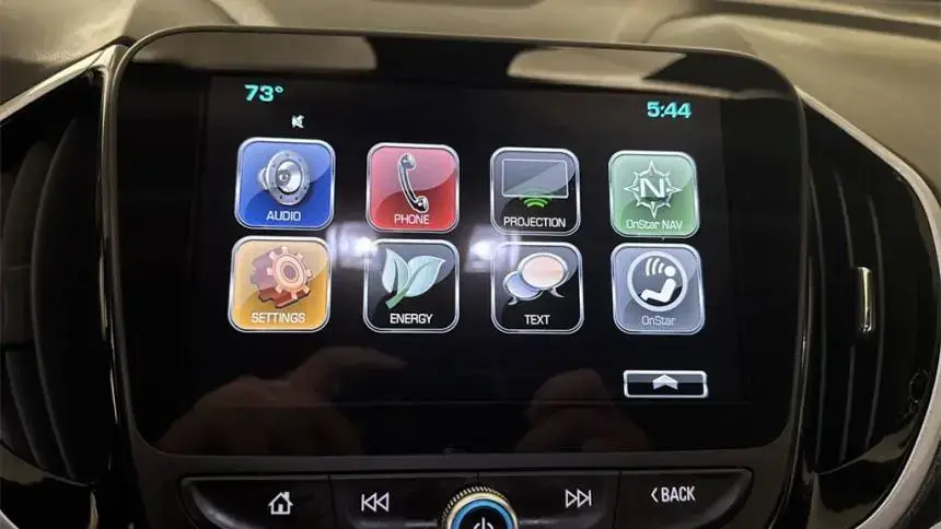 2017 Chevrolet VOLT - Images - 21
