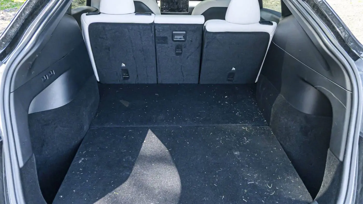 2022 Tesla Model Y 7SAYGDEF4NF537257