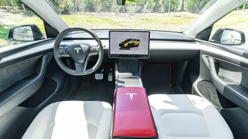 2022 Tesla Model Y 7SAYGDEF4NF537257