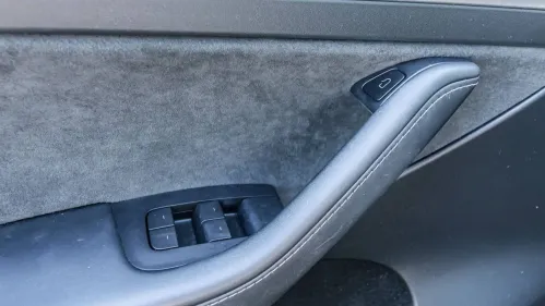 2022 Tesla Model Y 7SAYGDEF4NF537257