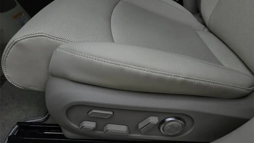 2025 Genesis GV60 KMUKB4SA7SU025311
