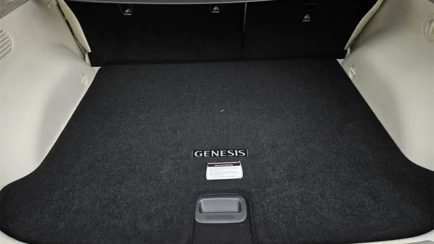 2025 Genesis GV60 KMUKB4SA7SU025311