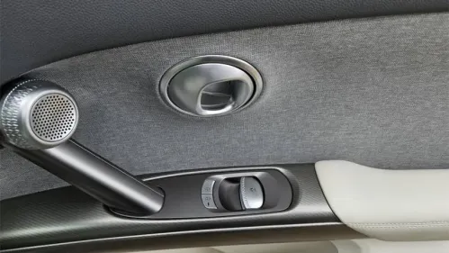 2025 Genesis GV60 KMUKB4SA7SU025311