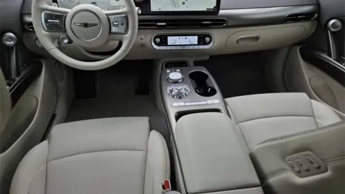 2025 Genesis GV60 KMUKB4SA7SU025311