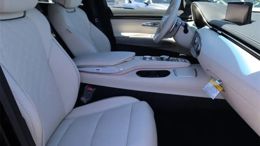 2025 Genesis Electrified GV70 5NMMCET18SH004486