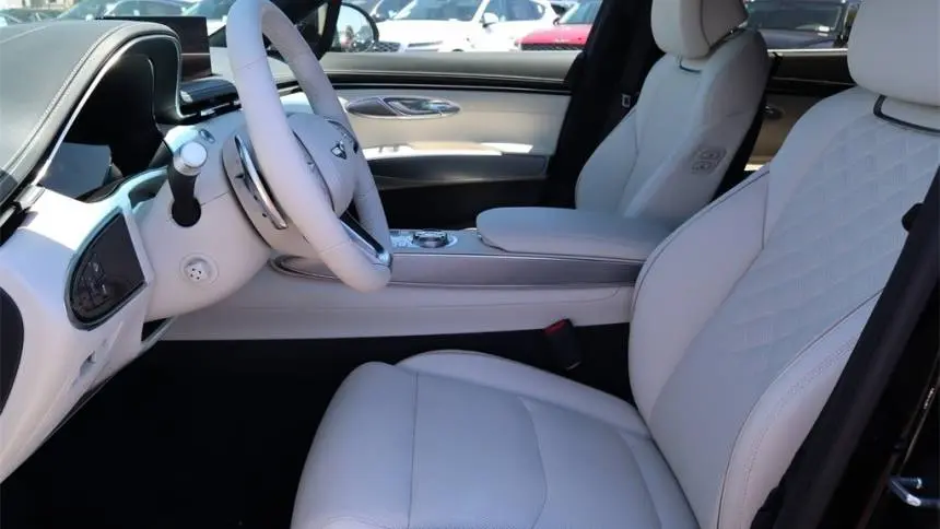 2025 Genesis Electrified GV70 5NMMCET18SH004486