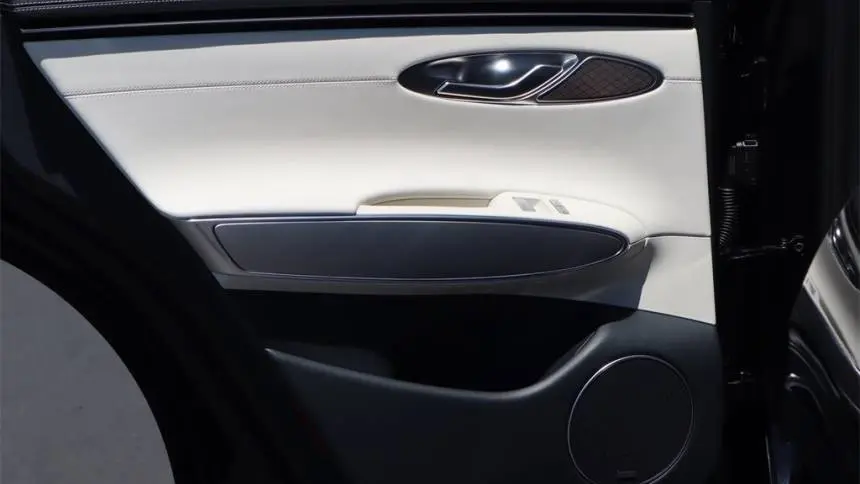 2025 Genesis Electrified GV70 5NMMCET18SH004486