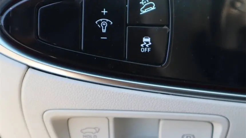 2025 Genesis Electrified GV70 5NMMCET18SH004486