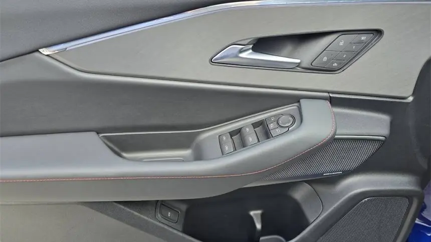 2024 Acura ZDX 4W5KHNRL3RZ512777