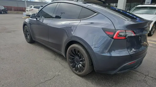 2020 Tesla Model Y 5YJYGDEE0LF052048