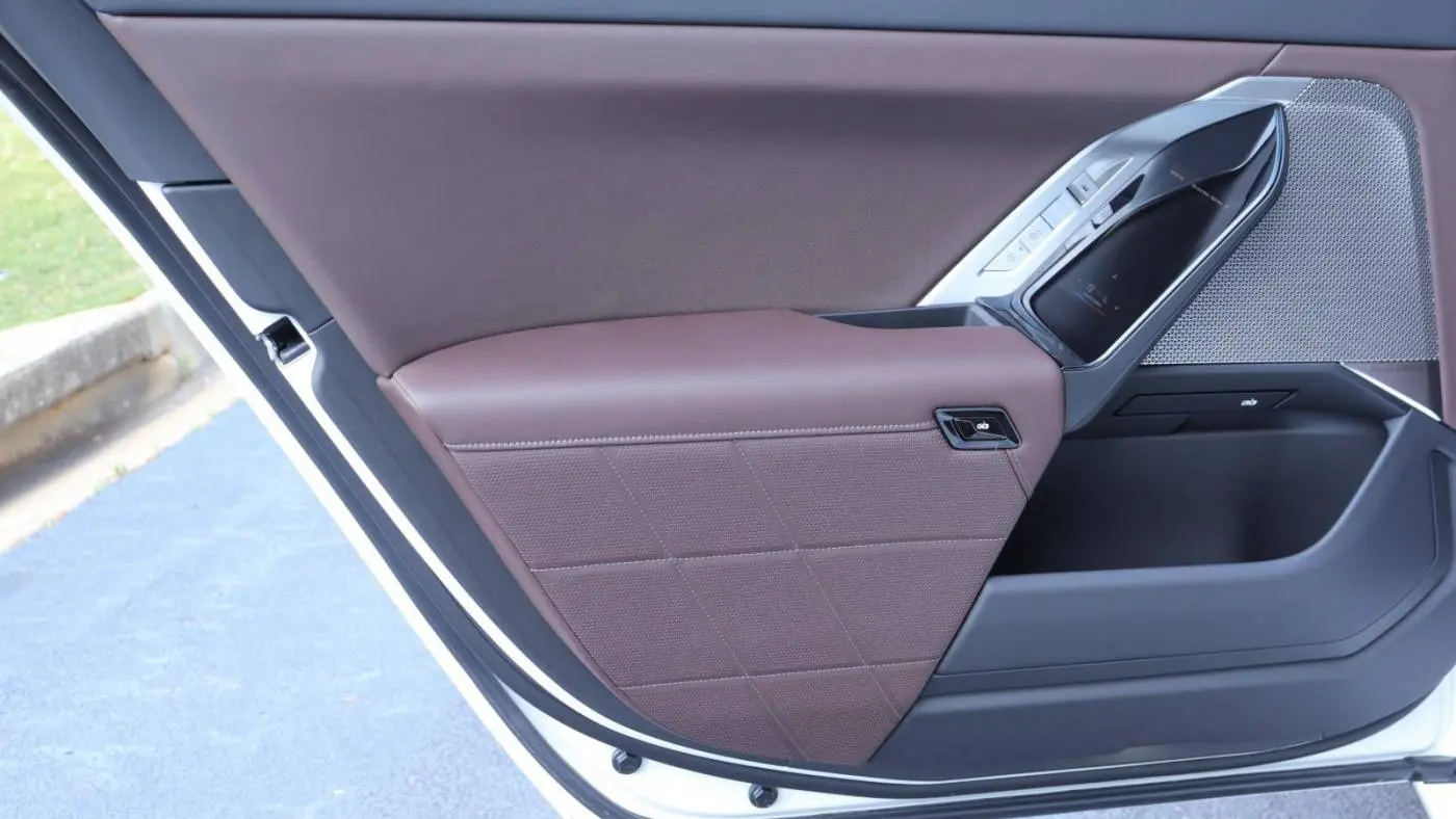 2025 BMW i7 WBY43EJ09SCU88742