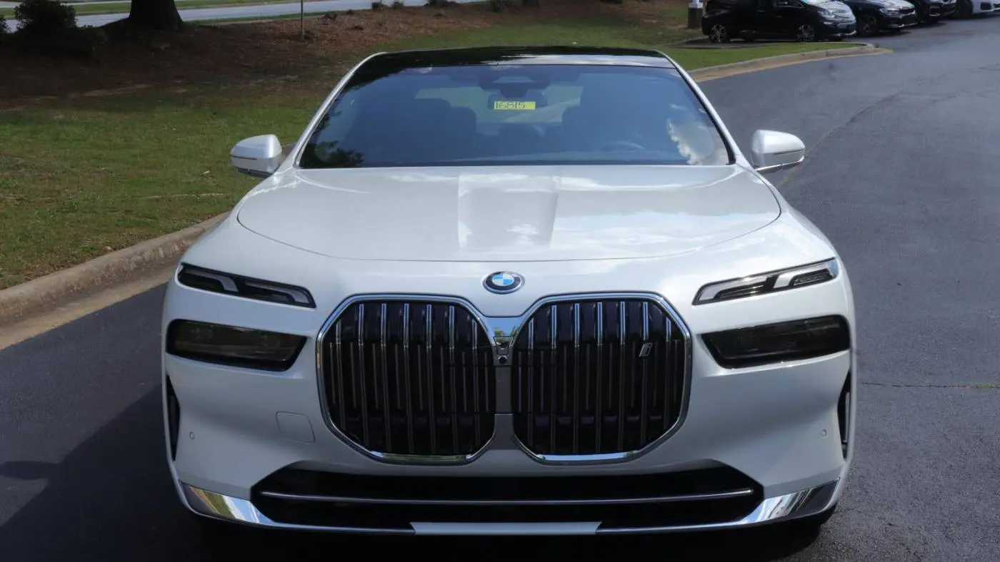 2025 BMW i7 WBY43EJ09SCU88742