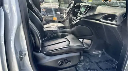 2022 Chrysler Pacifica 2C4RC1S76NR201915