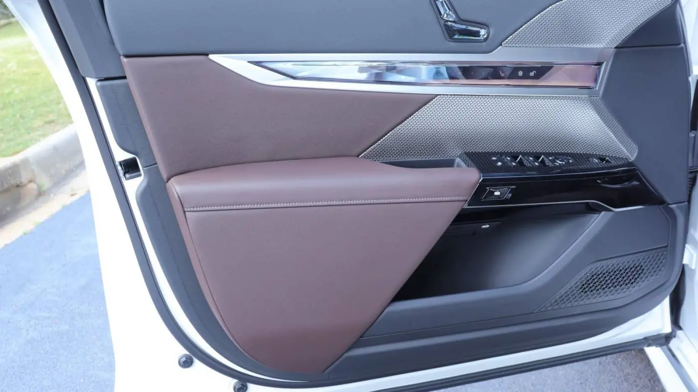 2025 BMW i7 WBY43EJ09SCU88742