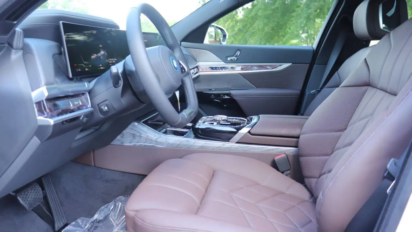 2025 BMW i7 WBY43EJ09SCU88742