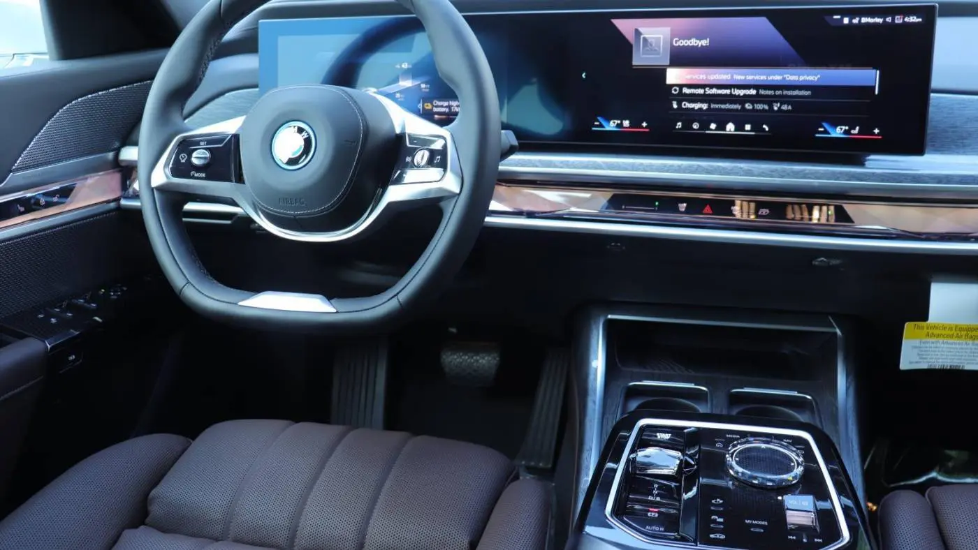 2025 BMW i7 WBY43EJ09SCU88742