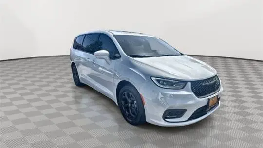 2022 Chrysler Pacifica 2C4RC1S76NR201915