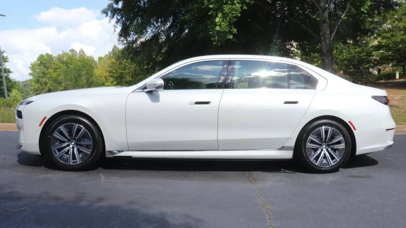 2025 BMW i7 WBY43EJ09SCU88742