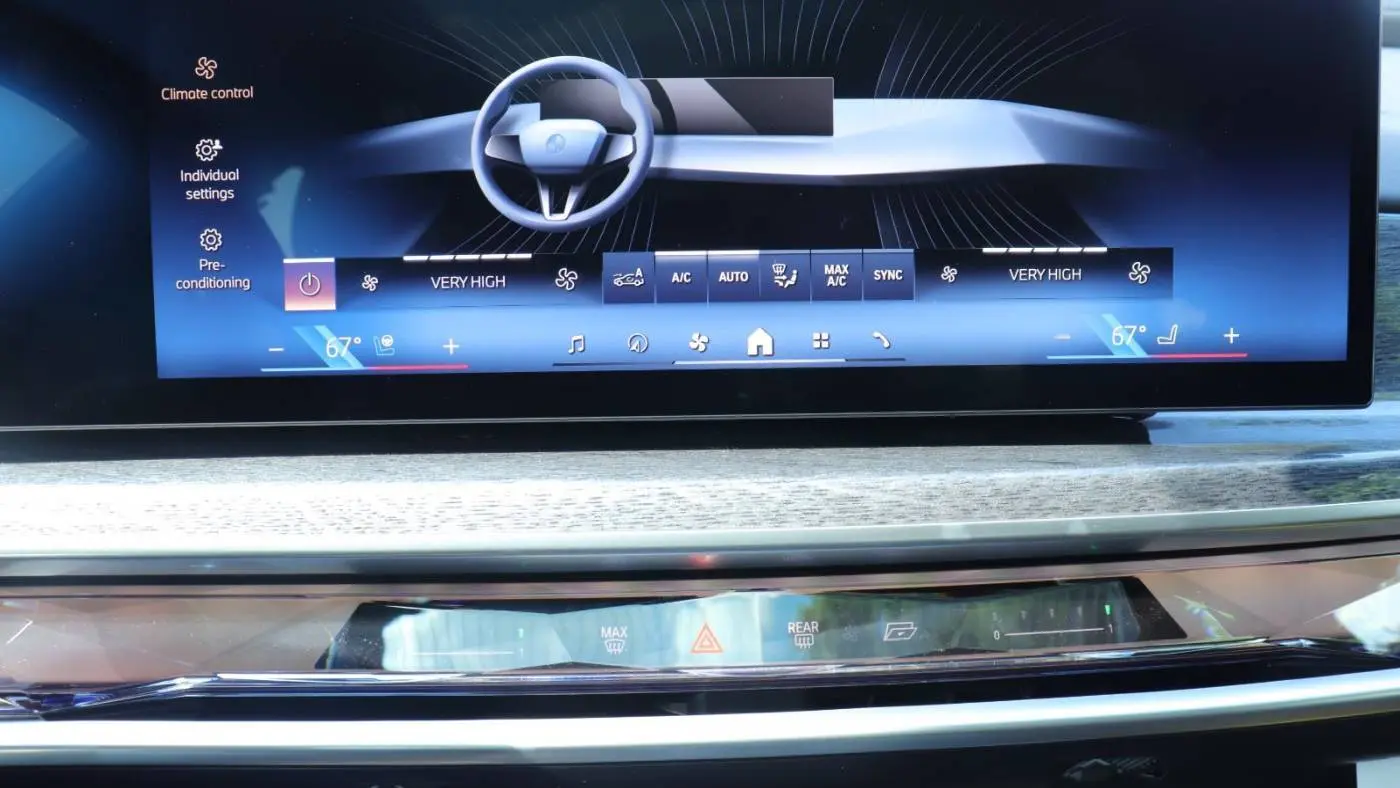 2025 BMW i7 WBY43EJ09SCU88742