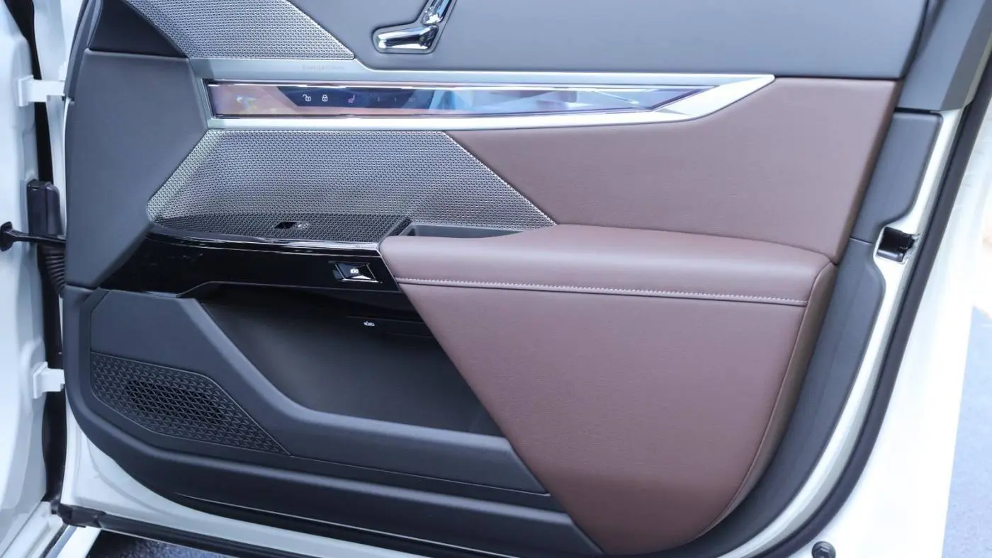 2025 BMW i7 WBY43EJ09SCU88742