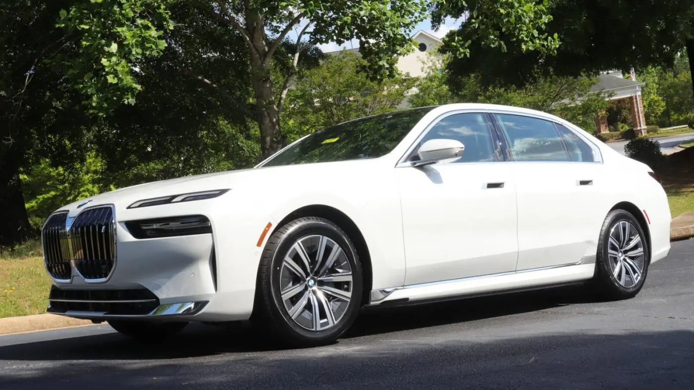2025 BMW i7 WBY43EJ09SCU88742