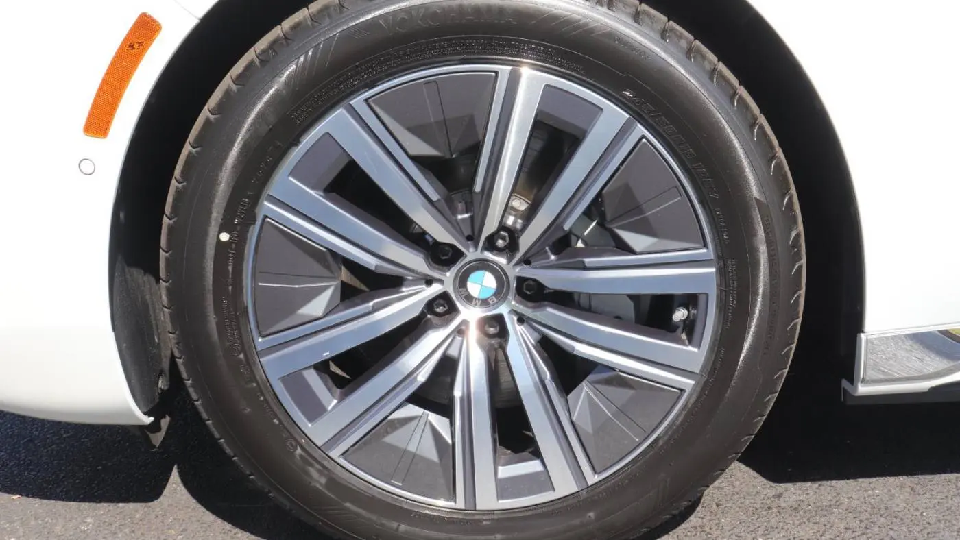 2025 BMW i7 WBY43EJ09SCU88742