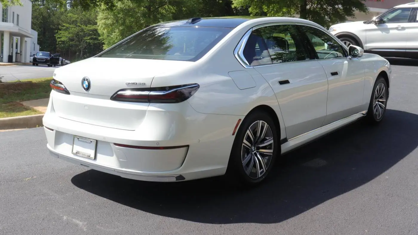 2025 BMW i7 WBY43EJ09SCU88742