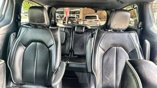 2022 Chrysler Pacifica 2C4RC1S76NR201915