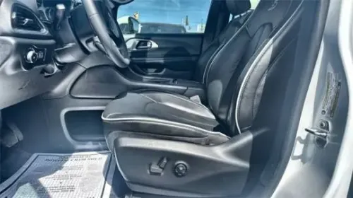 2022 Chrysler Pacifica 2C4RC1S76NR201915