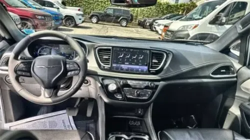 2022 Chrysler Pacifica 2C4RC1S76NR201915