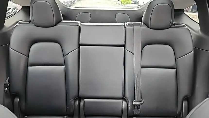 2021 Tesla Model Y 5YJYGAEEXMF148091