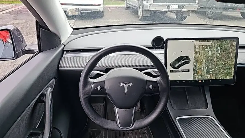 2021 Tesla Model Y 5YJYGAEEXMF148091