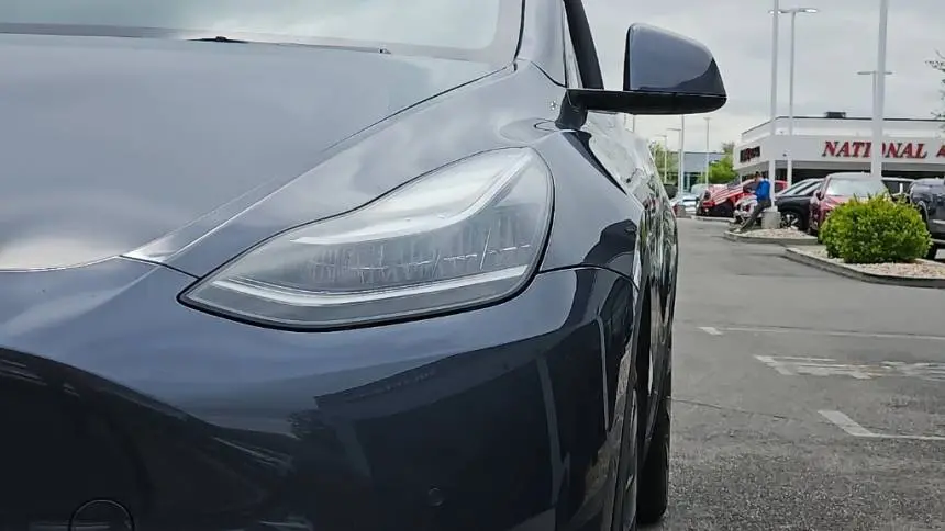2021 Tesla Model Y 5YJYGAEEXMF148091