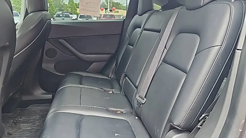 2021 Tesla Model Y 5YJYGAEEXMF148091