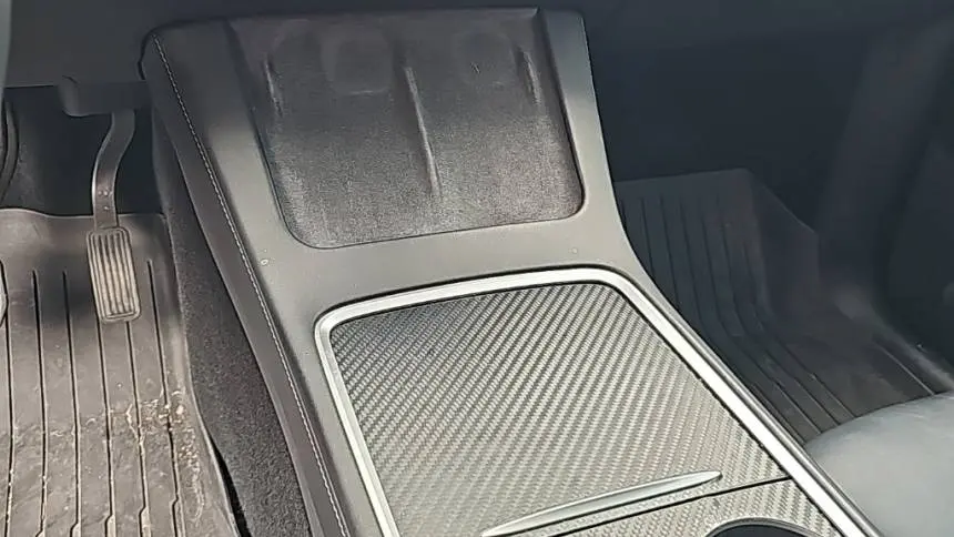 2021 Tesla Model Y 5YJYGAEEXMF148091