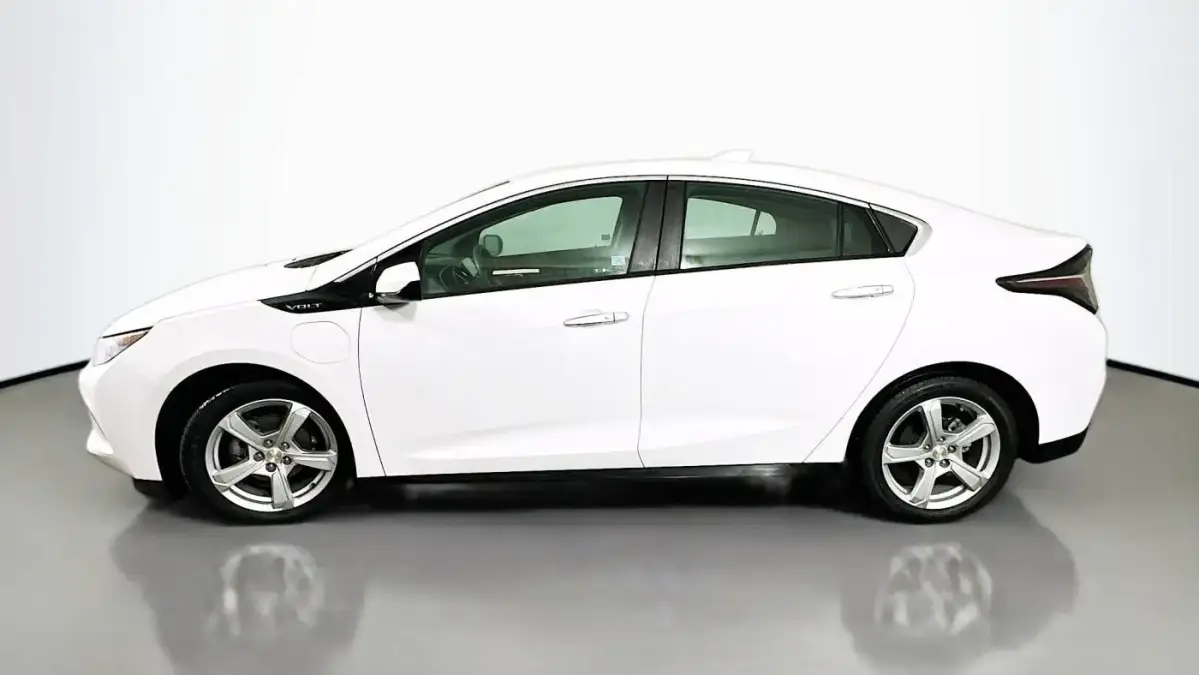 2018 Chevrolet VOLT - Images - 4