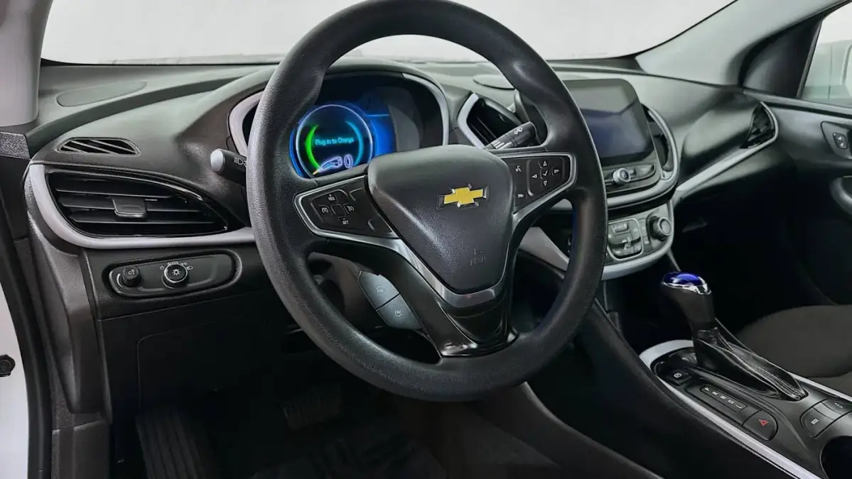 2018 Chevrolet VOLT - Images - 9