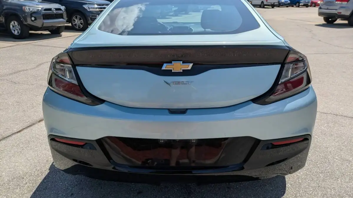 2018 Chevrolet VOLT - Images - 4