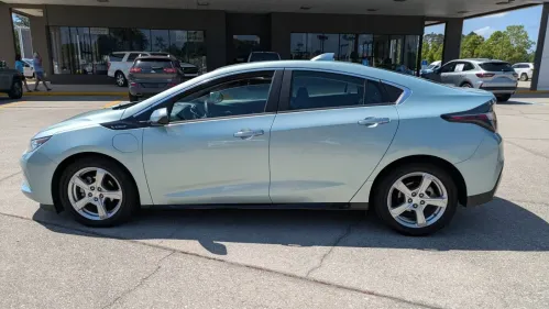 2018 Chevrolet VOLT - Images - 6