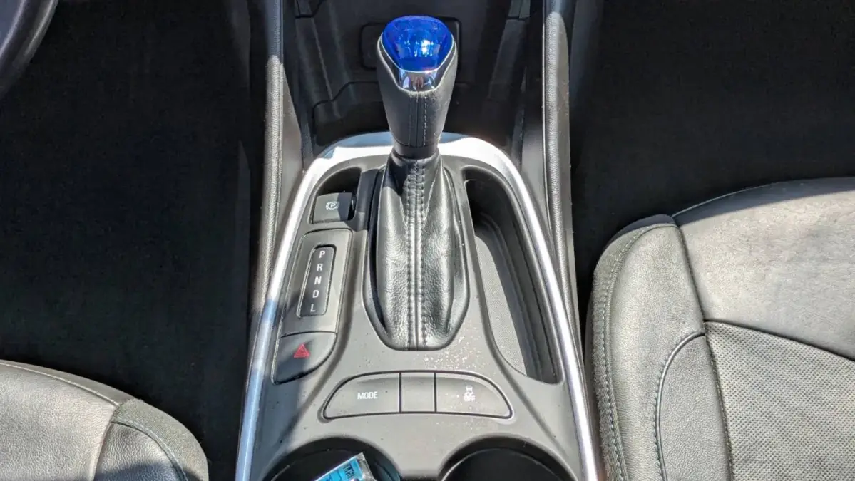 2018 Chevrolet VOLT - Images - 15