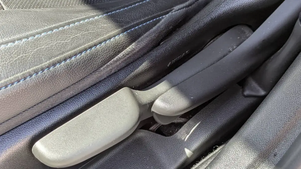 2018 Chevrolet VOLT - Images - 19